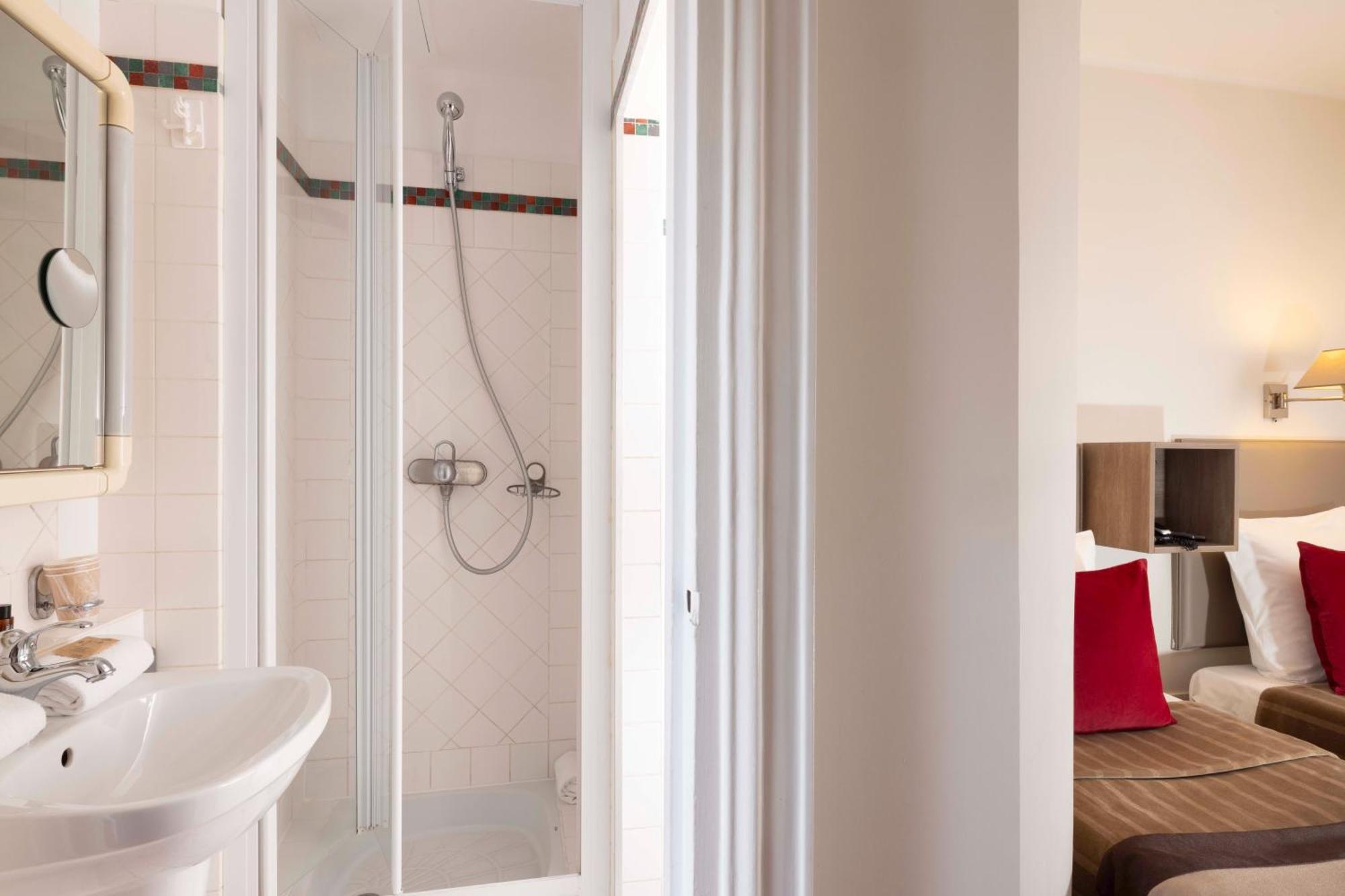 Hotel Saint Pierre Παρίσι Εξωτερικό φωτογραφία